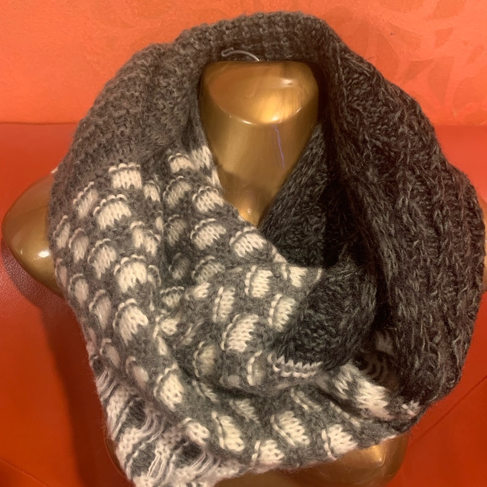 Beautiful and warm infinity scarf